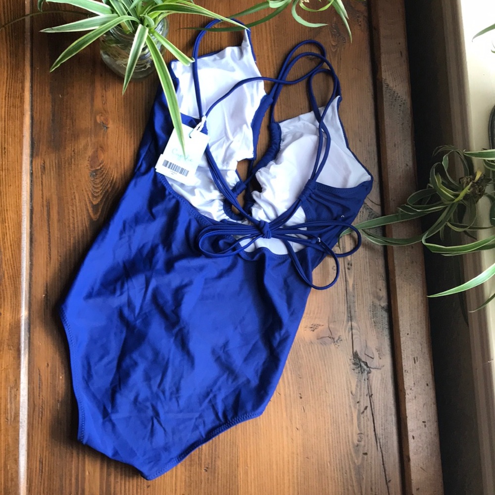 One piece swimsuit
